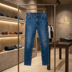 Tapered Fit Oxford Blue Jeans